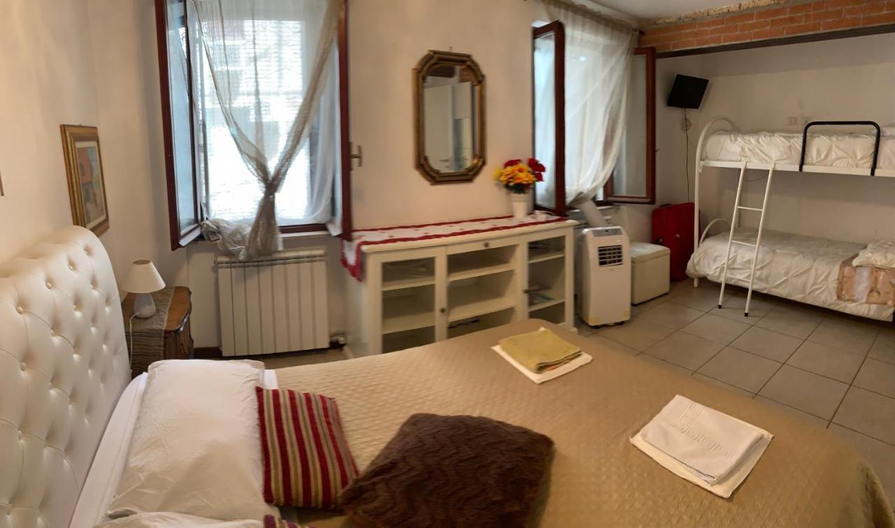Home Lovers Apartment Velence Kültér fotó