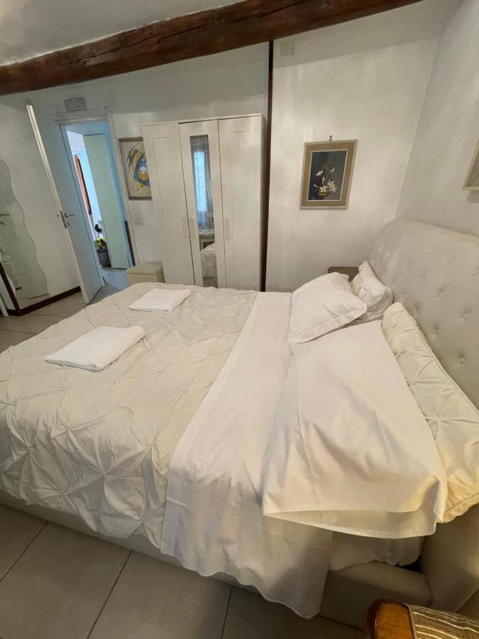 Home Lovers Apartment Velence Kültér fotó